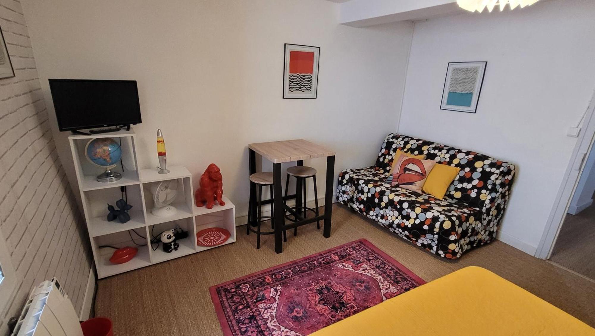 B&B Chambres "Chez Meme Germaine" Caramany Εξωτερικό φωτογραφία